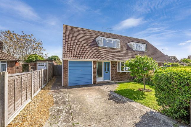 Crosbie Close, Chichester, PO19 2 bed semi