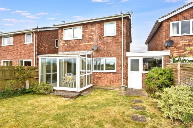 3 bedroom link detached house for sale