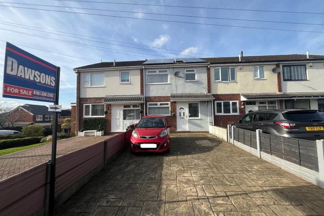 Staley Hall Road, Stalybridge SK15 3 bed townhouse for sale