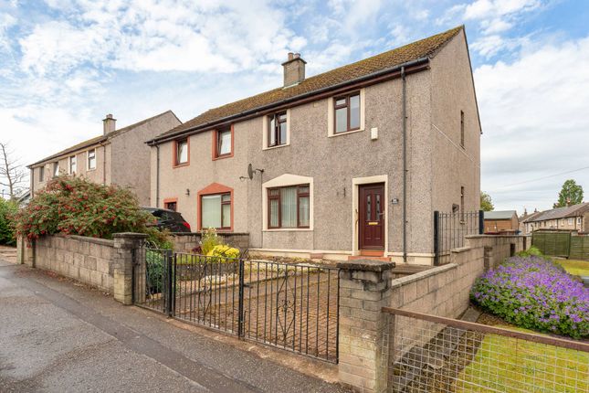 96 Ballindean Road, Dundee, DD4 8NZ 3 bed semi