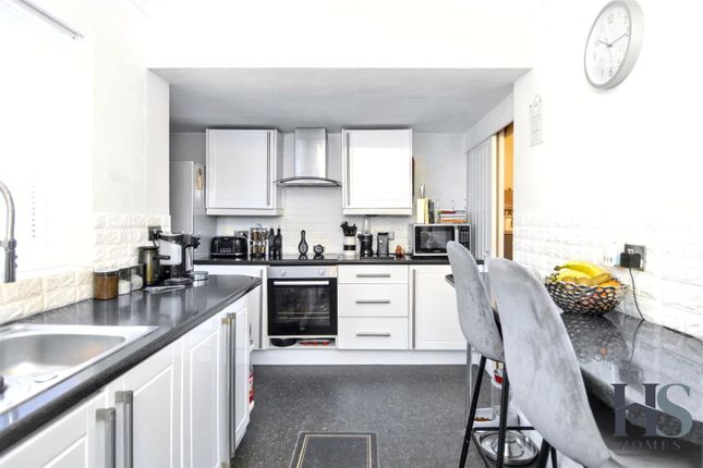 4 bedroom semi-detached house for sale