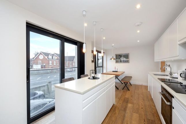 The Point, The Upper Drive, Hove, BN3... 2 bed apartment for sale