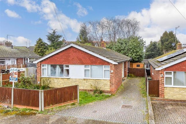 2 bed detached bungalow
