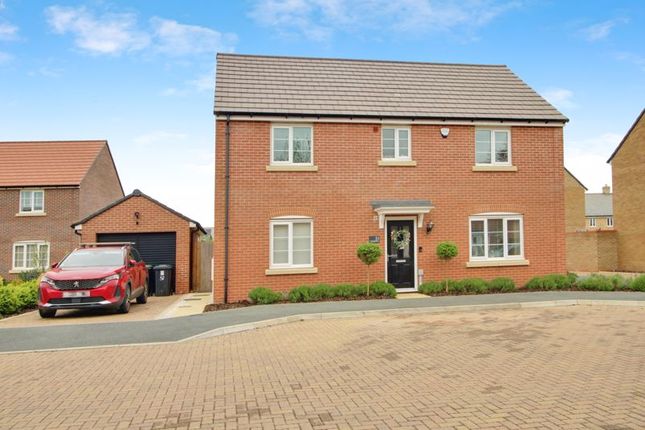 Armistice Croft, Blunham MK44 4 bed detached house for sale