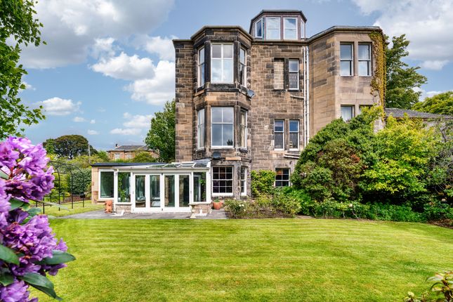 4 bedroom flat for sale