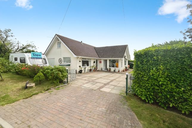 2 bedroom detached bungalow for sale