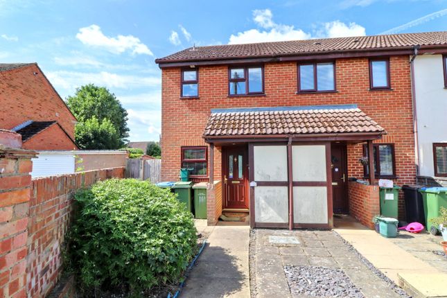 Thrupps Lane, Hersham Village KT12 2 bed end of terrace house for sale
