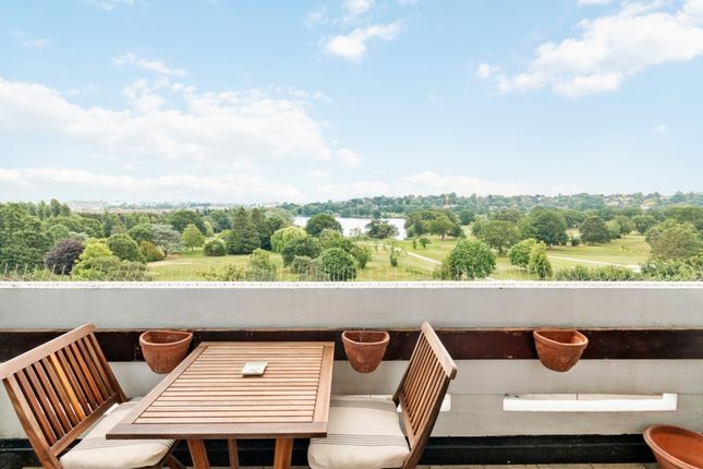 Lakeview Court, Wimbledon Park Road... 4 bed flat for sale