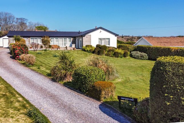 4 bedroom detached bungalow for sale