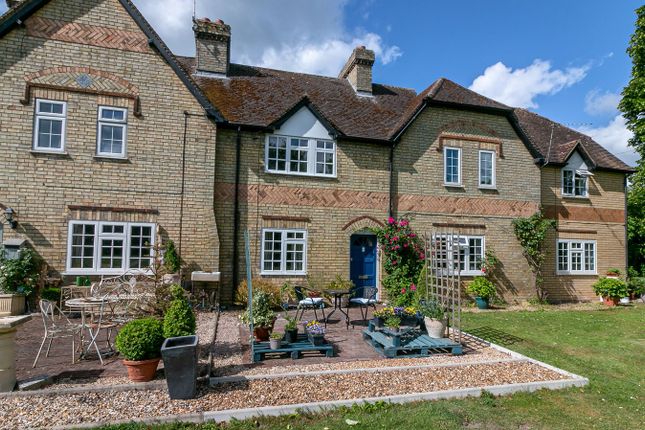 3 bedroom cottage for sale