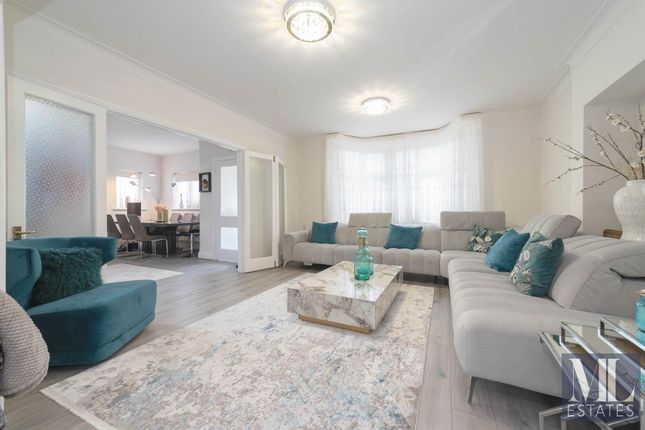 Hale Lane, Edgware HA8 4 bed detached house for sale