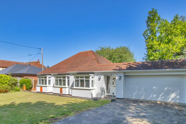 Fawkham Avenue, Longfield, Kent, DA3 4 bed bungalow for sale