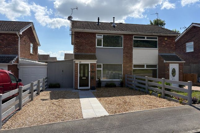 2 bedroom semi-detached house for sale