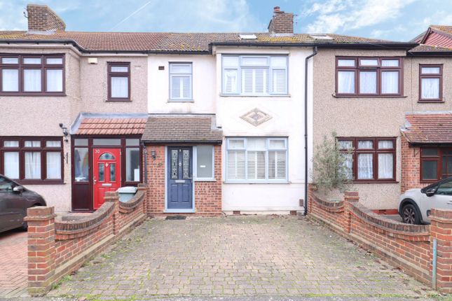 Castle Avenue, Rainham RM13 3 bed terraced house for sale