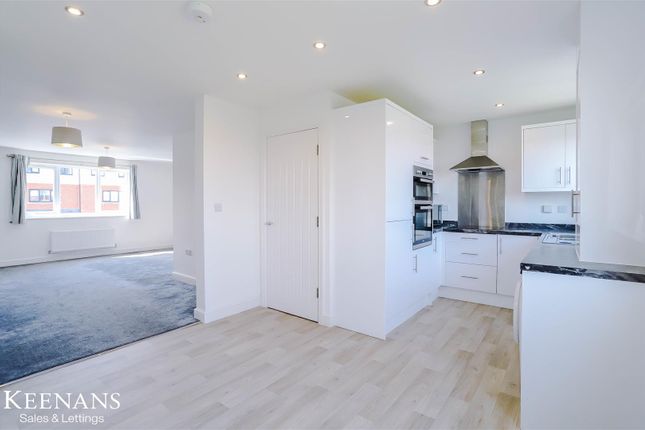 3 bedroom town house for sale