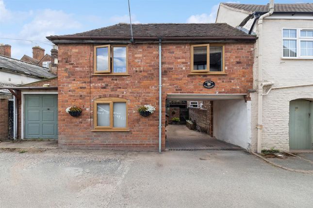 The Old Bakehouse, Backfields Lane... 3 bed semi