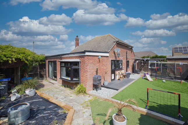 Greenhill Gardens, Minster, Ramsgate... 3 bed bungalow for sale