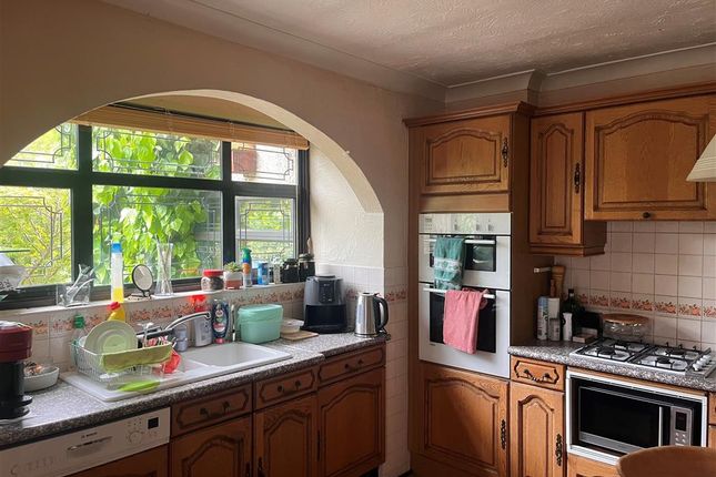 Hadley Close, Meopham, Kent 4 bed chalet for sale
