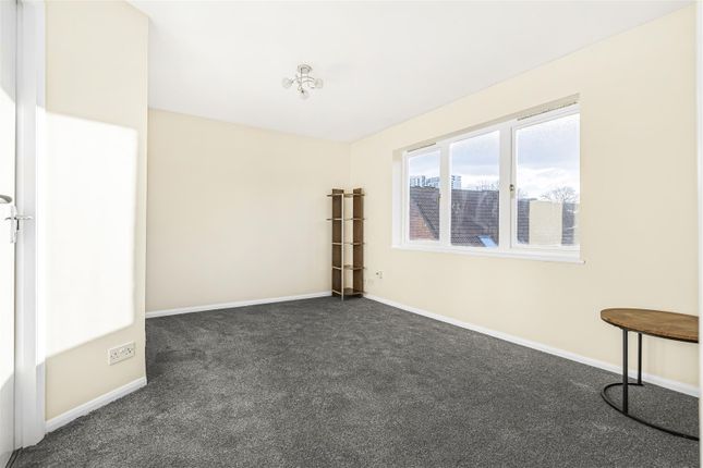 Lind Road, Sutton 1 bed apartment for sale