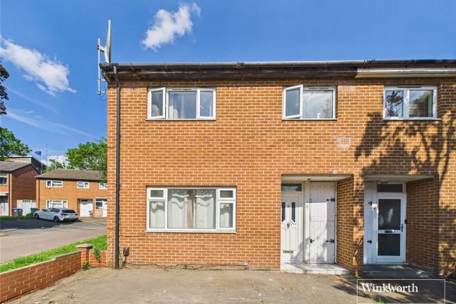 Runbury Circle, London NW9 3 bed end of terrace house for sale