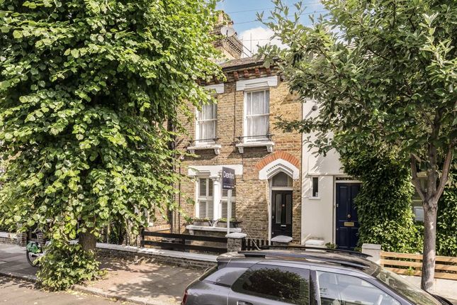 Elsley Road, London SW11 1 bed flat for sale