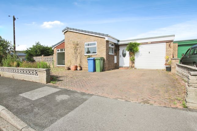 Albina Garth, Hedon, Hull, HU12 8LY 3 bed detached bungalow for sale