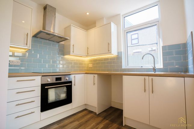 6 bedroom terraced house for sale