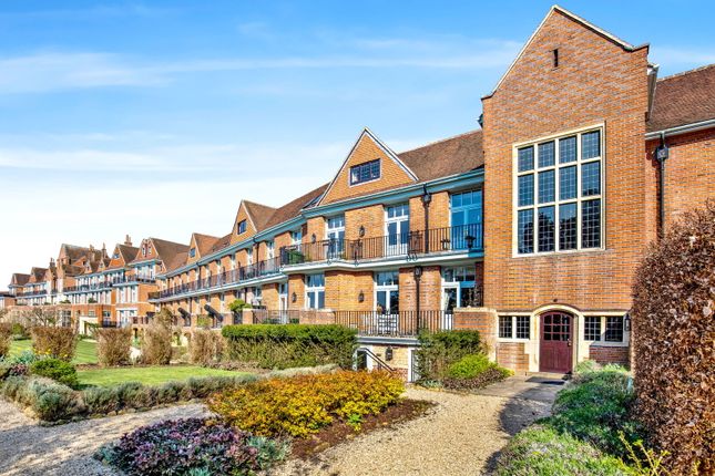 Kings Drive, Midhurst GU29 1 bed ground floor flat for sale