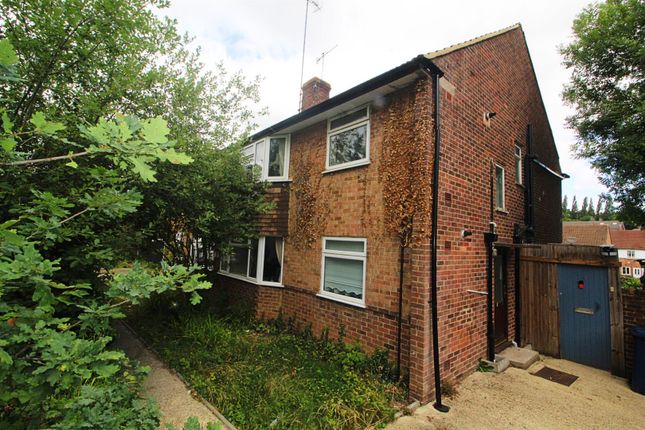 2A Meadway, Barnet EN5 2 bed maisonette for sale