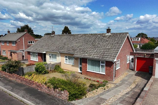 2 bedroom semi-detached bungalow for sale