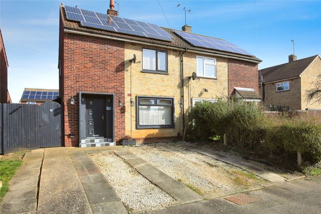 Pennine Way, Peterborough... 3 bed semi