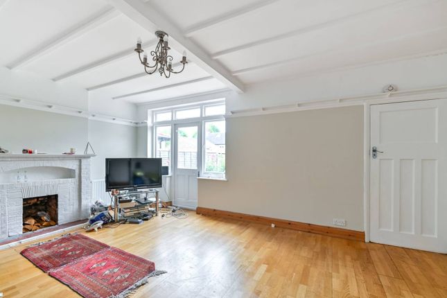 Princes Gardens, Acton, London, W3 3 bed semi