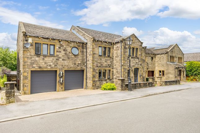 5 bed detached house