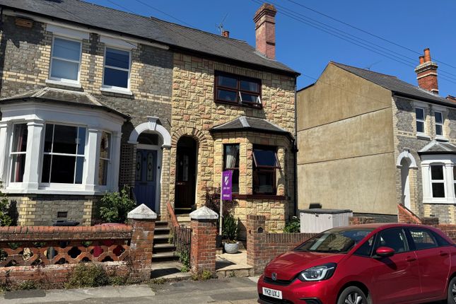 Blenheim Road, Reading RG4 3 bed semi
