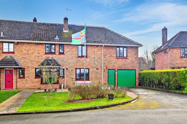 4 bedroom semi-detached house for sale