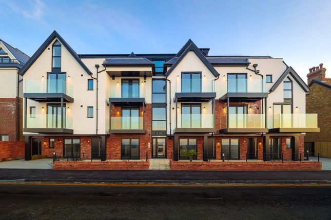 St. Georges Terrace, Herne Bay, Kent... 3 bed flat for sale