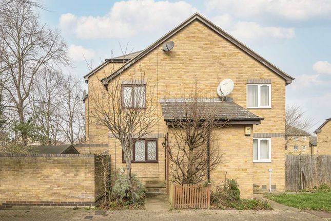 Deck Close, London SE16 1 bed end of terrace house for sale