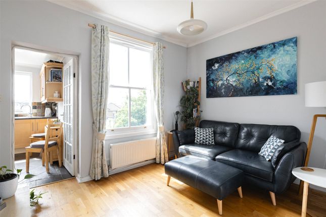 Lauriston Road, Hackney E9 2 bed apartment for sale