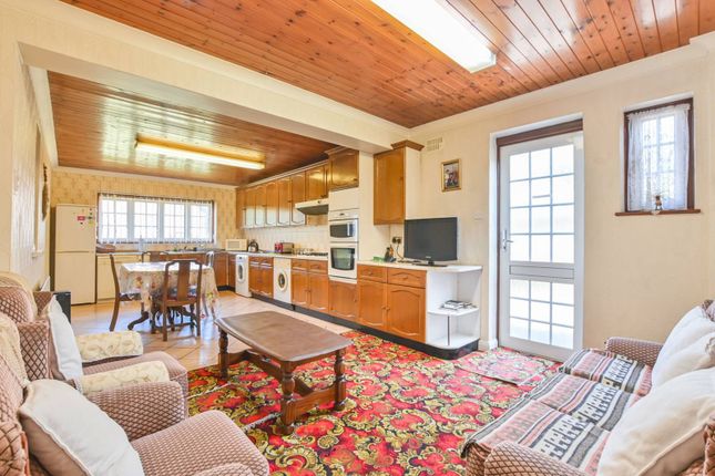 Barn Hil, Wembley Park, Wembley, HA9 4 bed detached house for sale