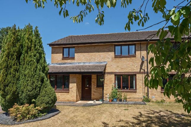 Caversfield,  Oxfordshire,  OX27 3 bed semi