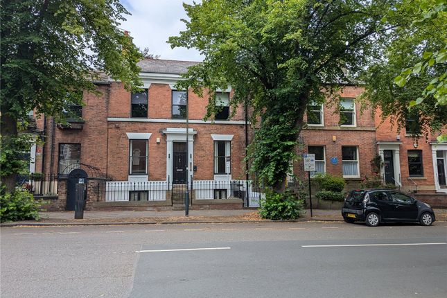 5 bed terraced house