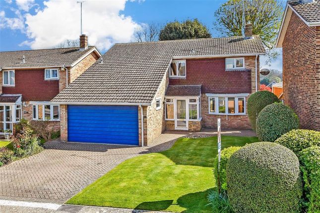 4 bed detached house
