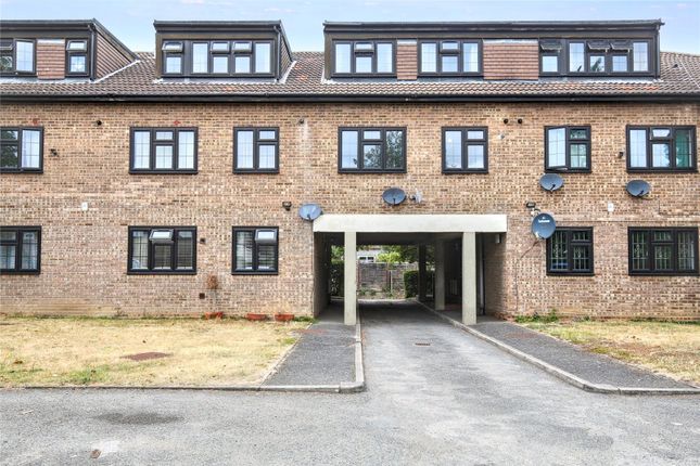 Forest Road, London, E11 2 bed apartment for sale