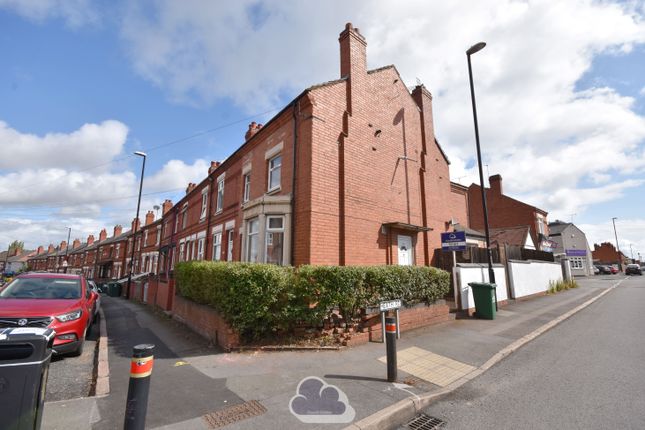 6 bedroom end of terrace house for sale