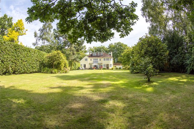 6 bedroom detached house for sale