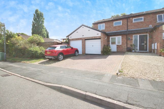 2 bedroom semi-detached house for sale