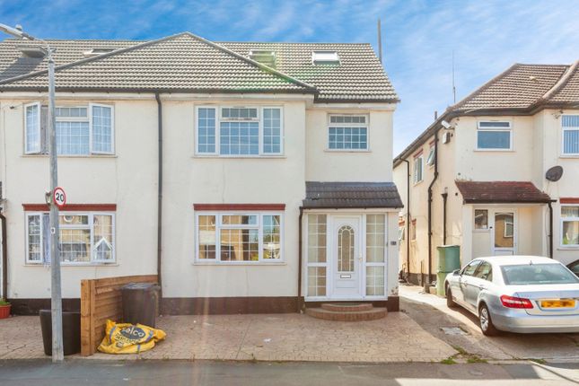 5 bedroom semi-detached house for sale