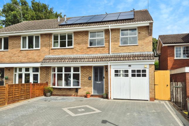 4 bedroom semi-detached house for sale