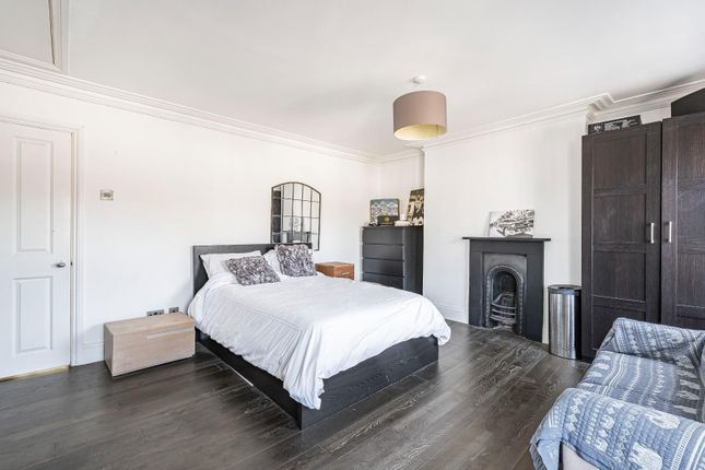 5 bed terraced house