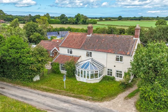 Alby, Norwich, Norfolk, NR11 4 bed detached house for sale